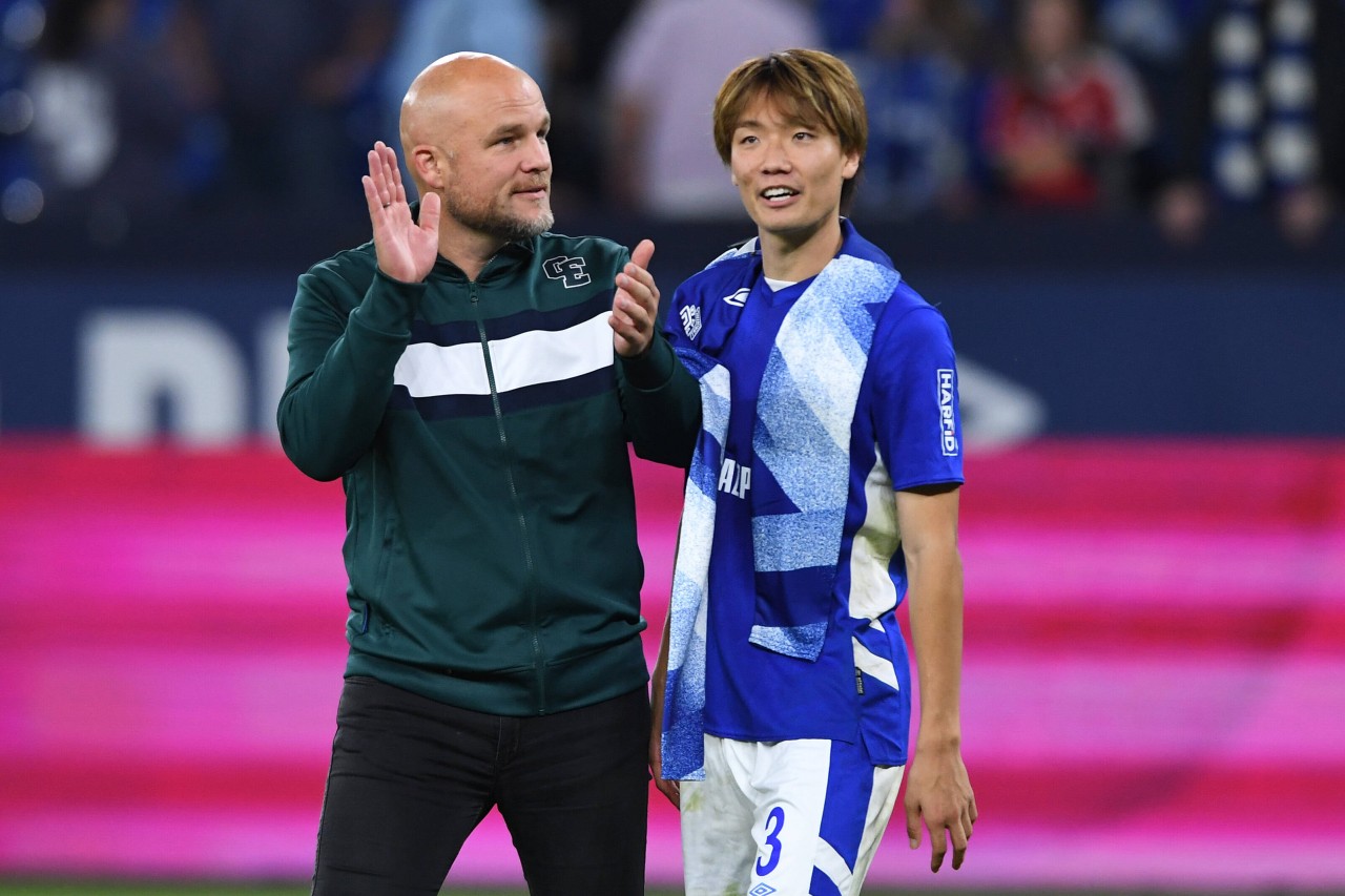 Rouven Schröder überzeugte Ko Itakura von Schalke.