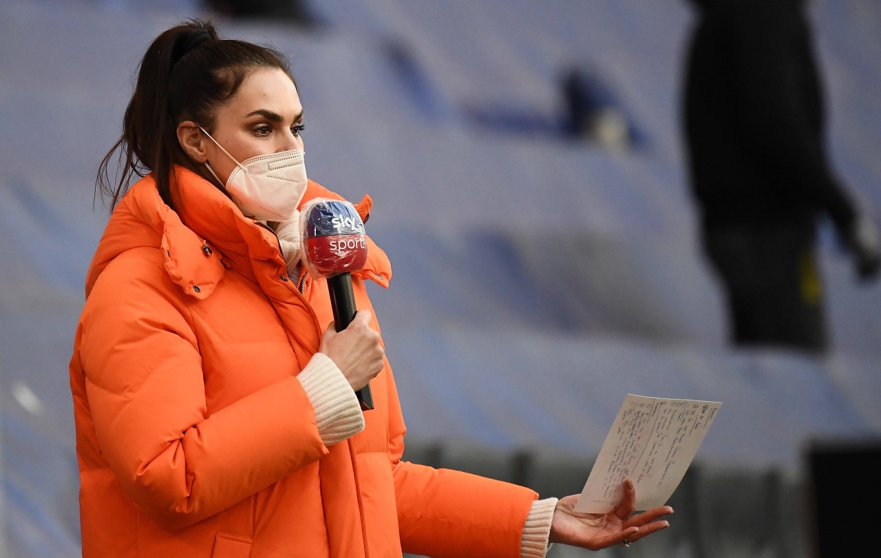 Esther Sedlaczek, noch bei Sky, wird ab der kommenden Saison in der Sportschau (ARD) zu sehen sein.