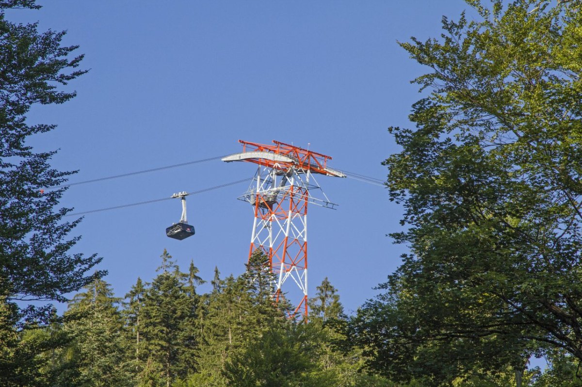 Seilbahn-Gondel.jpg