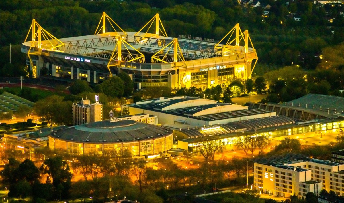 Signal Iduna Park.jpg