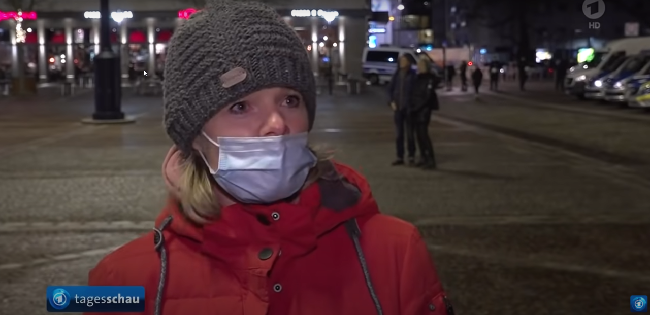 Tagesschau: Eine Teilnehmerin der Querdenker-Demo in Dortmund wetterte gegen die Impf-Pflicht.