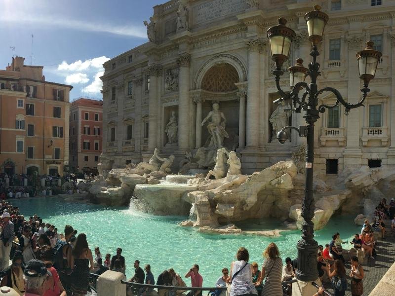 Trevi Brunnen.jpg