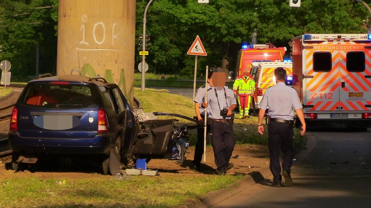 Verkehrsunfall Bochum.jpg