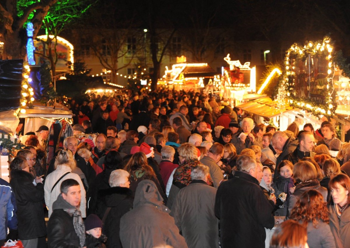 Weihnachtsmarkt Moers.jpg