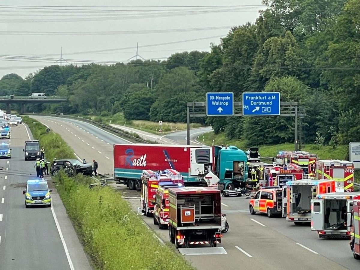 a2 bei dortmund unfall.jpg