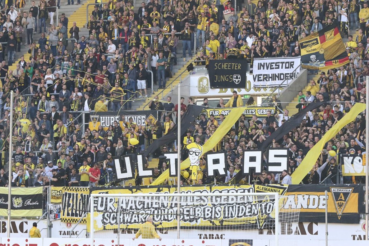 aachen-fans-tivoli-archiv.jpg