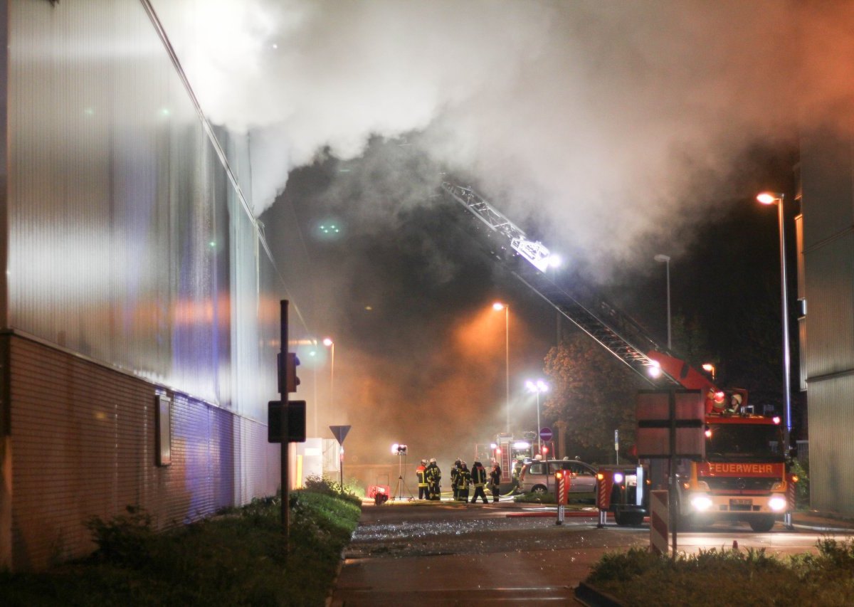 bochum-feuerwehr-brand.jpg