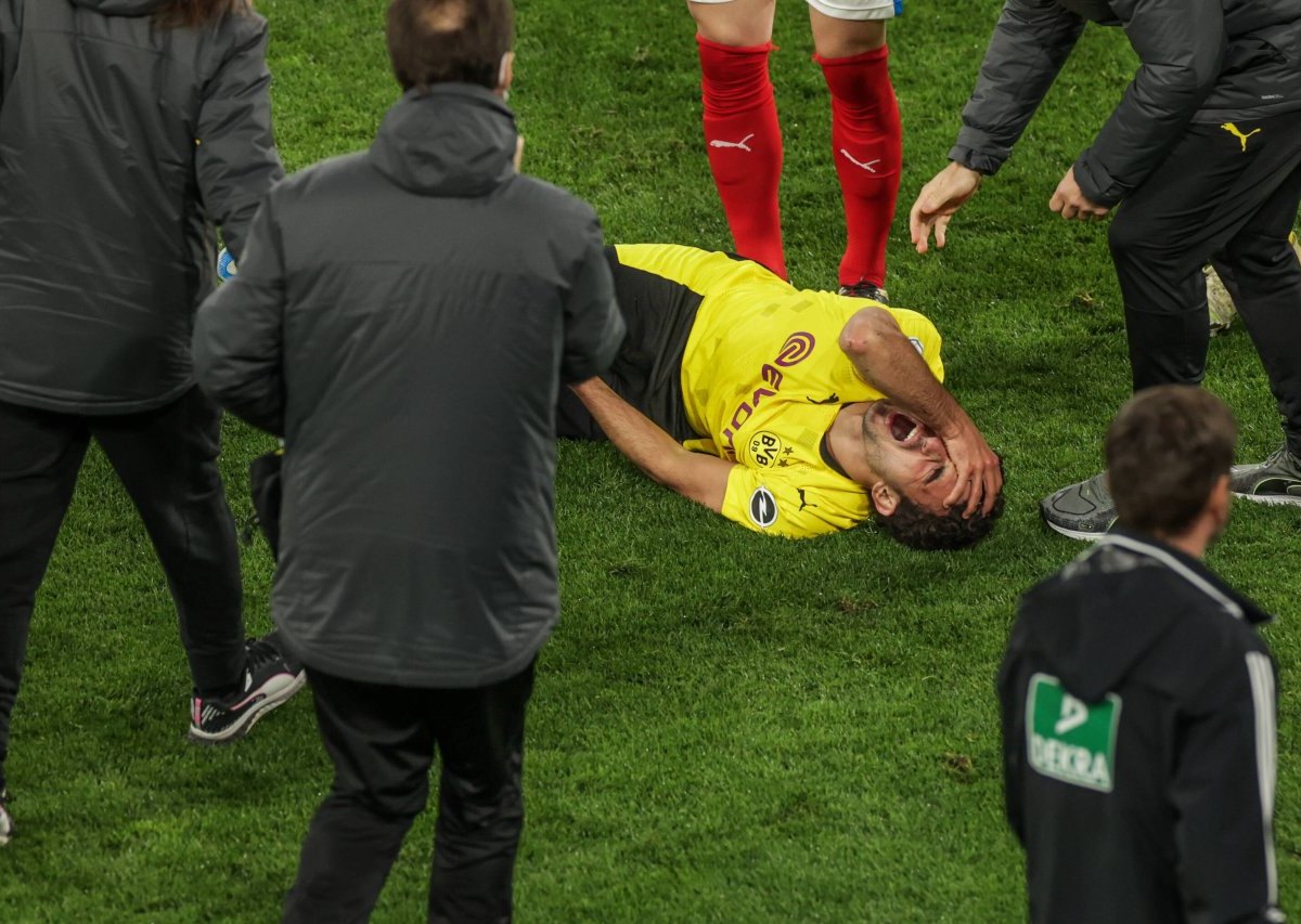borussia-dortmund-mateu-morey.jpg