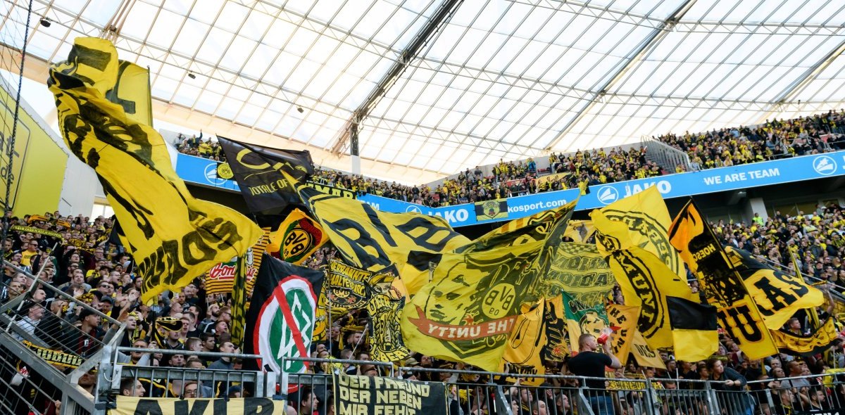 bvb-borussia-dortmund-hooligans