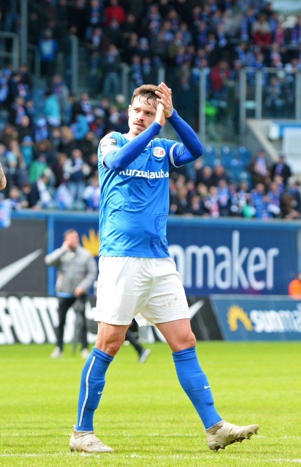 dennis-erdmann-rostock.jpg