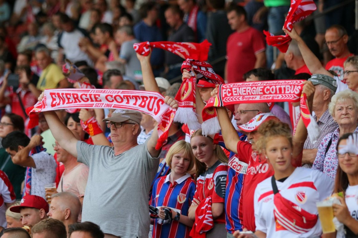 energie-cottbus-fans.jpg