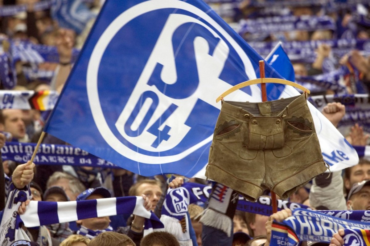 fc-schalke-lederhose-