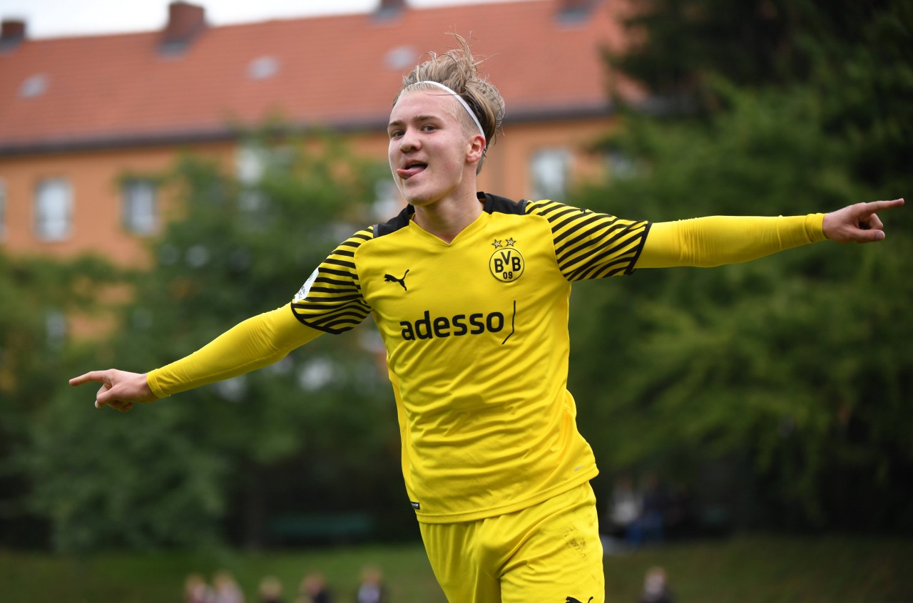 14 Tore in seinen ersten 13 Spielen für Borussia Dortmunds U19: Julian Rijkhoff lässt alle staunen.