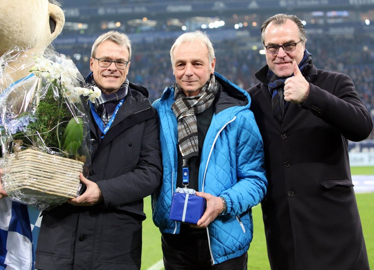 peters-abramczik-toennies-schalke-archiv.jpg