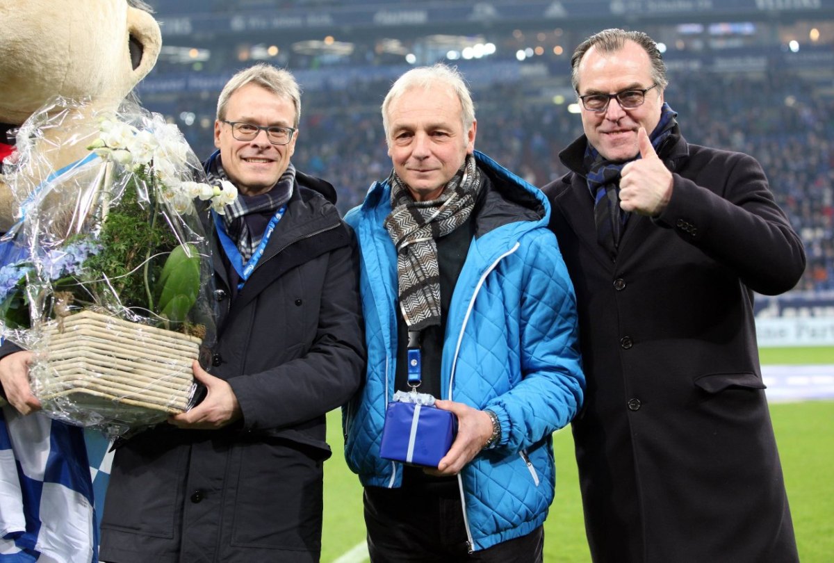 peters-abramczik-toennies-schalke-archiv.jpg