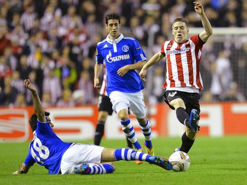 Nur ein 2:2 in Bilbao - damit scheidet der FC Schalke 04 nach der 2:4-Hinspiel-Niederlage aus der Europa Leauge aus. Es trafen Klaas-Jan Huntelaar und Raúl für die Königsblauen.