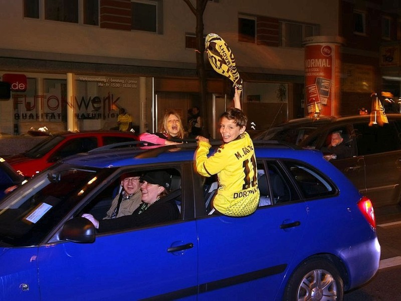 Feiern auf der Hohen Straße.