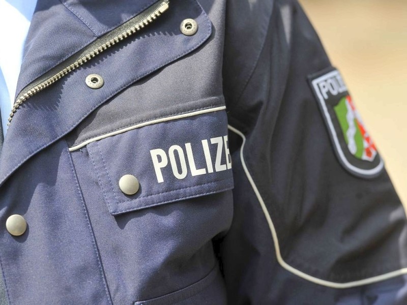 Neue Polizeiuniformen am Montag, 09.07.2012 in Recklinghausen. Im Polizeipräsidium stellte die Polizei die neue Dienstuniform vor.Foto: Joachim Kleine-Büning/WAZ FotoPool