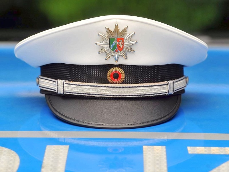 Neue Polizeiuniformen am Montag, 09.07.2012 in Recklinghausen. Im Polizeipräsidium stellte die Polizei die neue Dienstuniform vor.Foto: Joachim Kleine-Büning/WAZ FotoPool