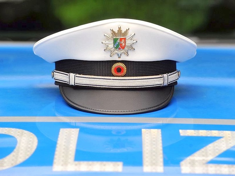 Neue Polizeiuniformen am Montag, 09.07.2012 in Recklinghausen. Im Polizeipräsidium stellte die Polizei die neue Dienstuniform vor.Foto: Joachim Kleine-Büning/WAZ FotoPool