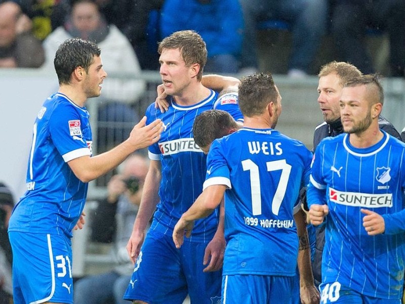 Am 17. Spieltag der Fußball-Bundesliga siegte Borussia Dortmund bei der TSG Hoffenheim mit 3:1. Für den BVB trafen Mario Götze, Kevin Großkreutz und Robert Lewandowski.