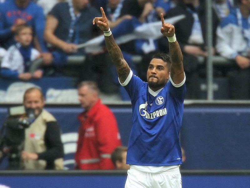 Schalke 04 ist in der Bundesliga ein wichtiger Sieg gelungen. Die Königsblauen wahren mit dem 4:1 gegen Augsburg den Anschluss an das obere Tabellenviertel.