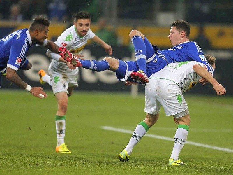 Borussia Mönchengladbach festigte seinen vierten Tabellenplatz und vergrößerte mit einem 2:1 (2:1) gegen den FC Schalke 04 seinen Vorsprung vor dem Verfolger auf sieben Punkte.