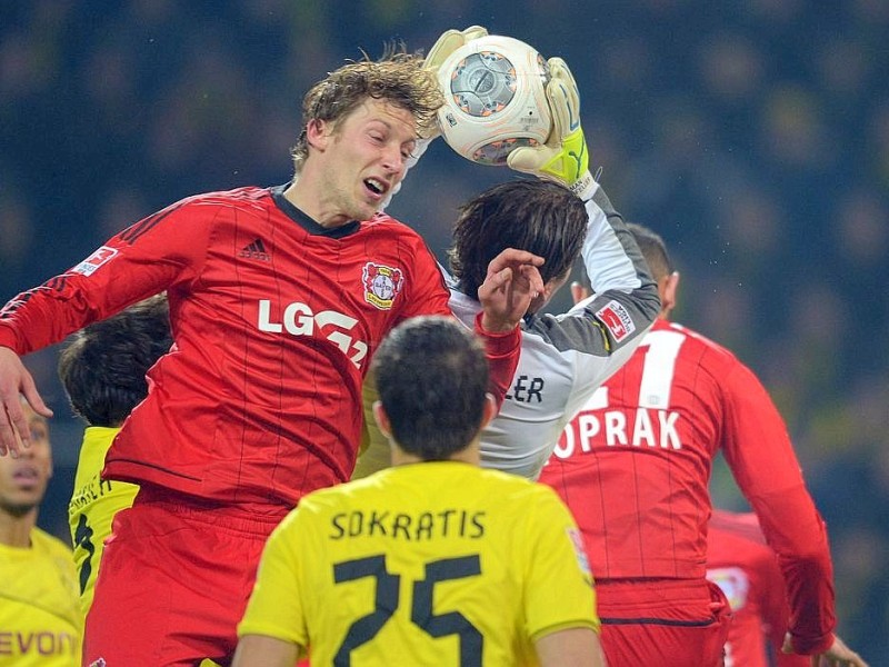 Borussia Dortmund muss Bayer Leverkusen in der Tabelle ziehen lassen.