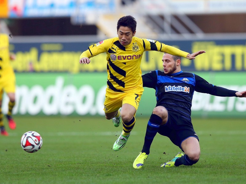 Der SC Paderborn und Borussia Dortmund trennen sich am 12. Spieltag der Fußball-Bundesliga mit einem 2:2. Die Bilder vom Spiel in Paderborn.