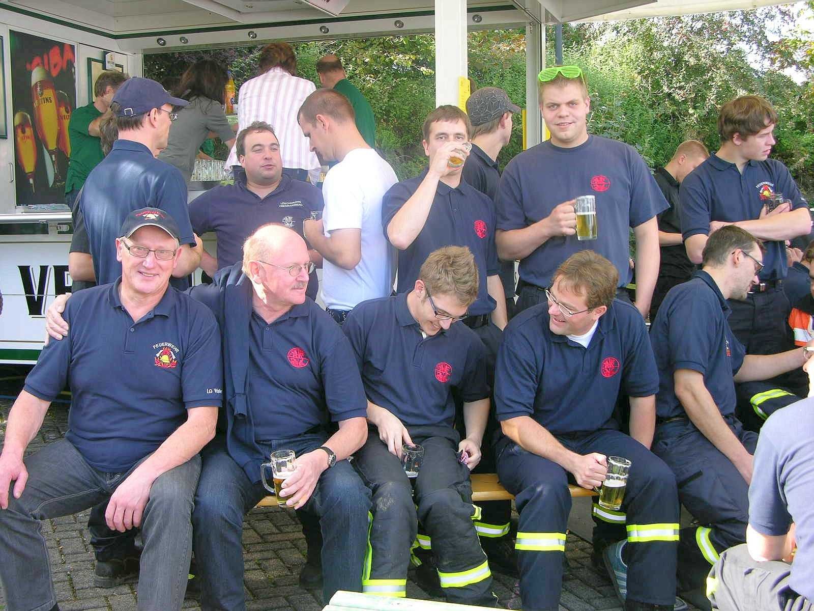 Seit 1991 wird im Hochsauerlandkreis der Leistungsnachweis der Feuerwehren nach den Richtlinien des Feuerwehrverbandes durchgeführt. Die Löschgruppe Berge der Freiwilligen Feuerwehr Meschede war am Samstag Ausrichter dieser fast schon traditionellen mittlerweile 21. Veranstaltung.