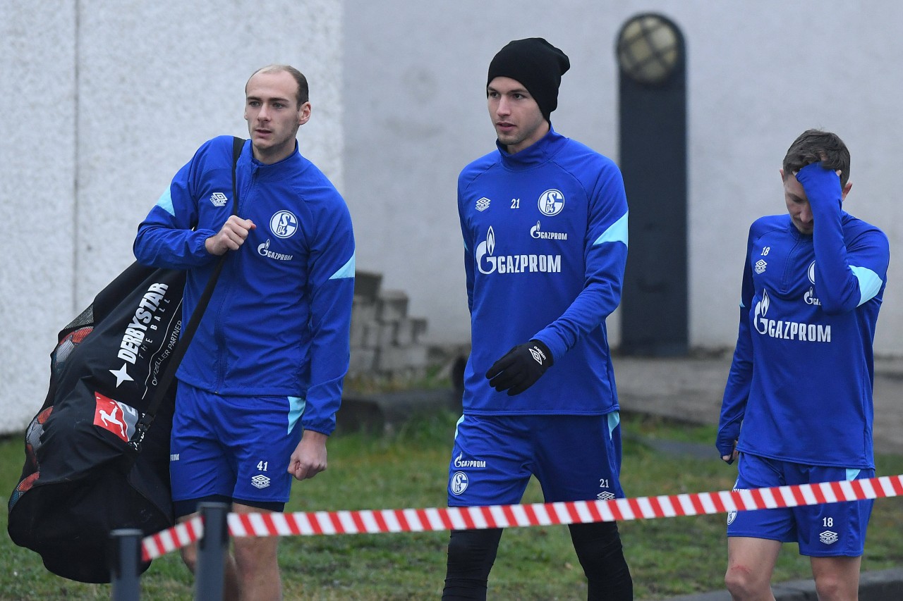 Beim FC Schalke 04 ist Marc Rzatkowski (r.) noch nicht wirklich angekommen.