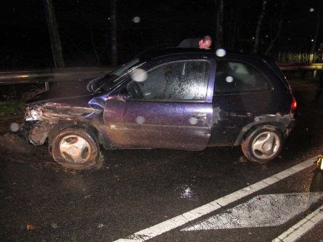 Orkan Andrea fegte einen Autofahrer von der Straße. Foto: Polizei