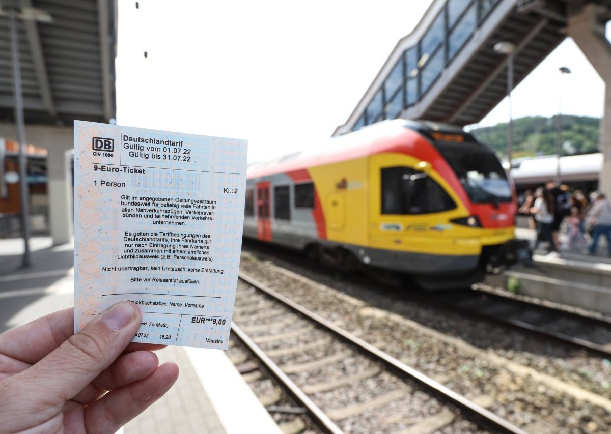 9-Euro-Ticket.jpg