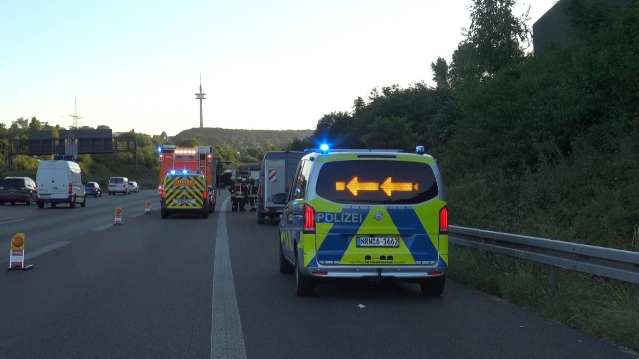 Auf der A1 bei Hagen ist eine Leiche gefunden worden. 