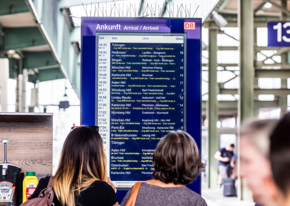 Deutsche Bahn.jpg