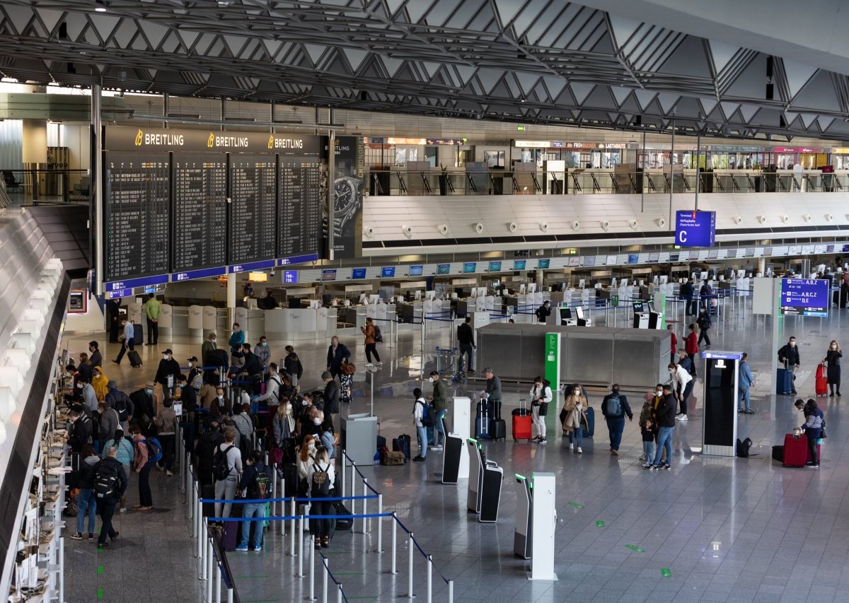 Frankfurt Flughafen.jpg