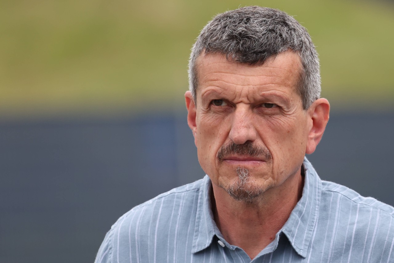 Haas-Teamchef Günther Steiner verteidigt nach dem Sprint die Teamstrategie.