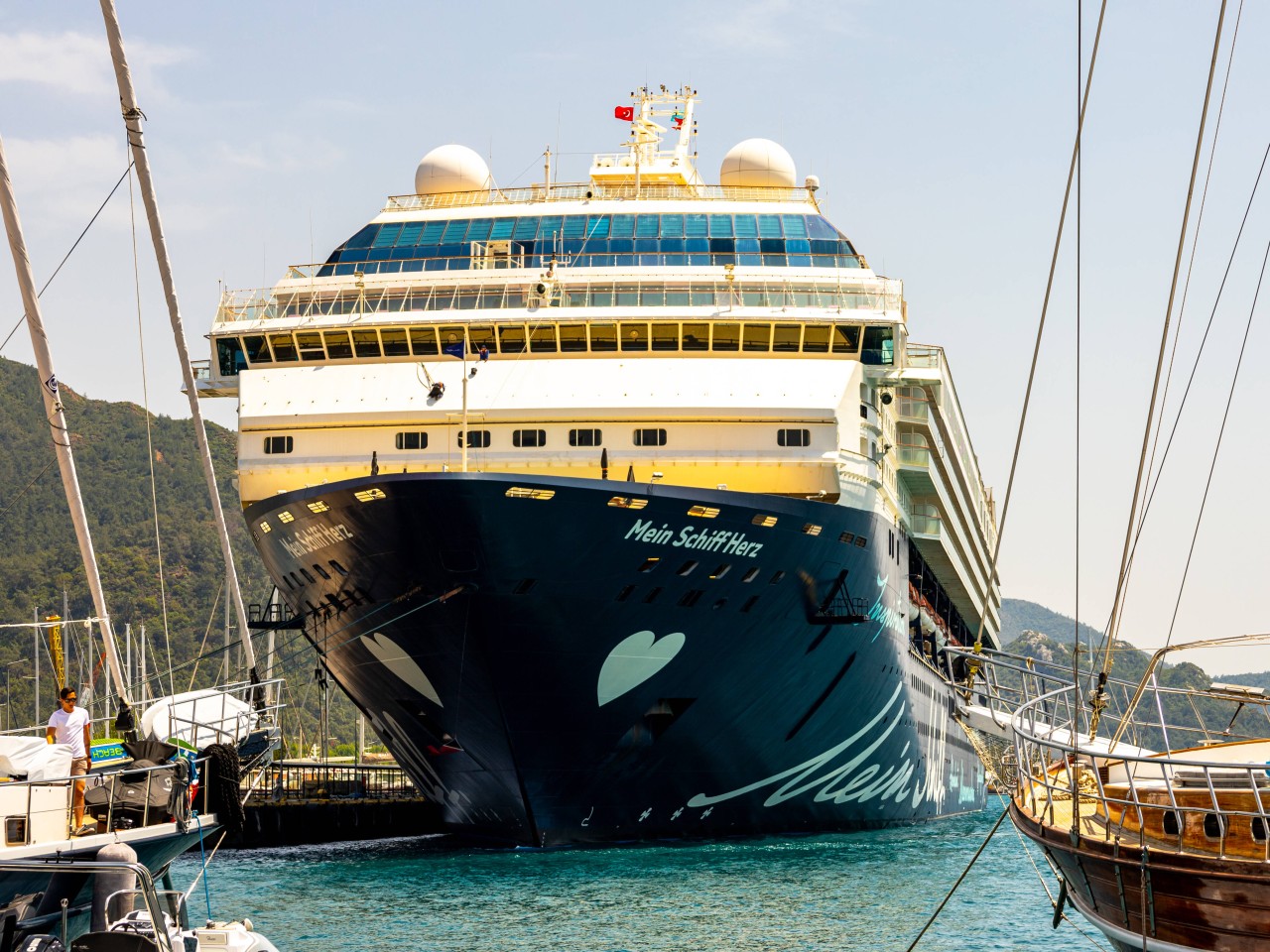 Kreuzfahrt: Bleibt das Personal auf den Schiffen bald alleine? (Symbolbild)