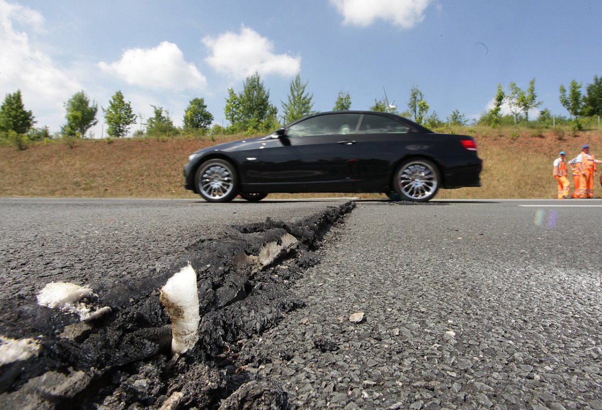 autobahn-in-nrw-hitze-schäden.jpg