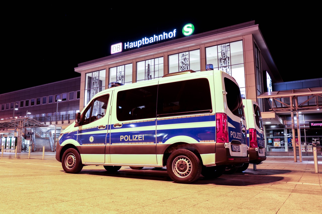 Der Hauptbahnhof Dortmund muss großflächig geräumt werden. (Symbolbild)