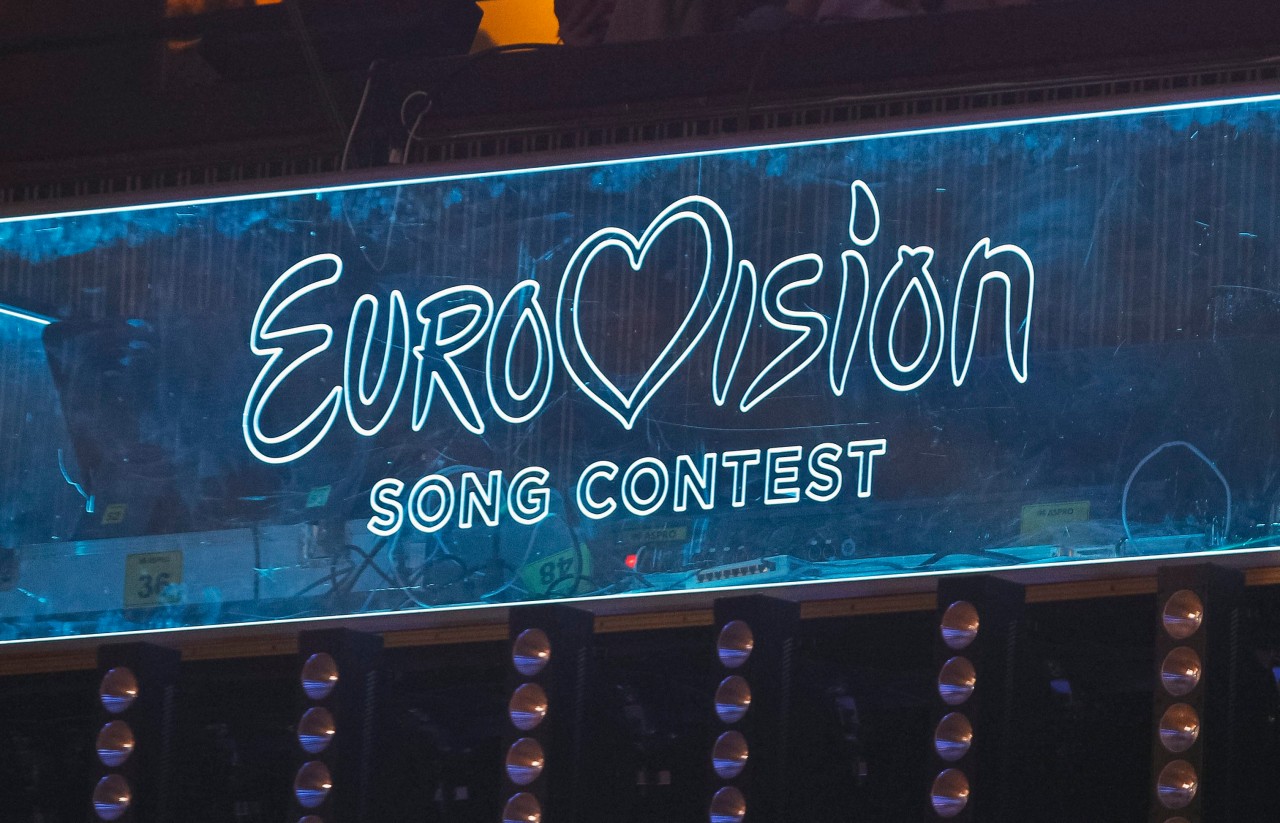Der ESC 2023 findet in Großbritannien statt – kurz nach der Ankündigung sind SIE jetzt wieder im Fokus. Der ESC 2023 findet in Großbritannien statt – kurz nach der Ankündigung sind SIE jetzt wieder im Fokus.