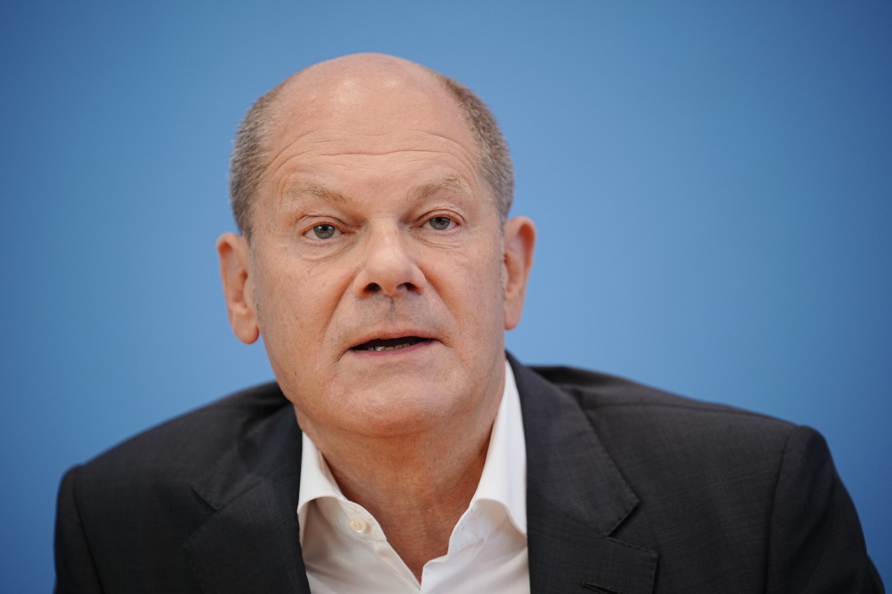 Kanzler Olaf Scholz auf der Bundespressekonferenz in Berlin. 