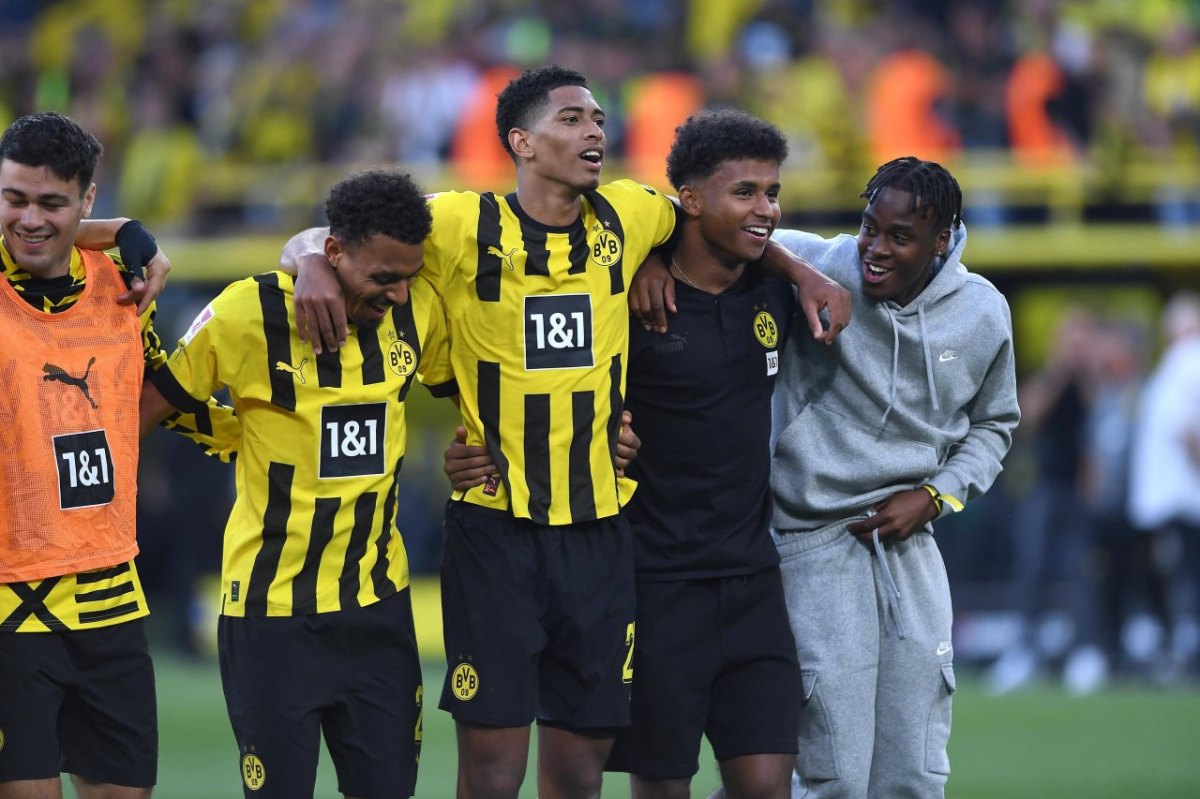 borussia-dortmund-bynoe-gittens.jpg