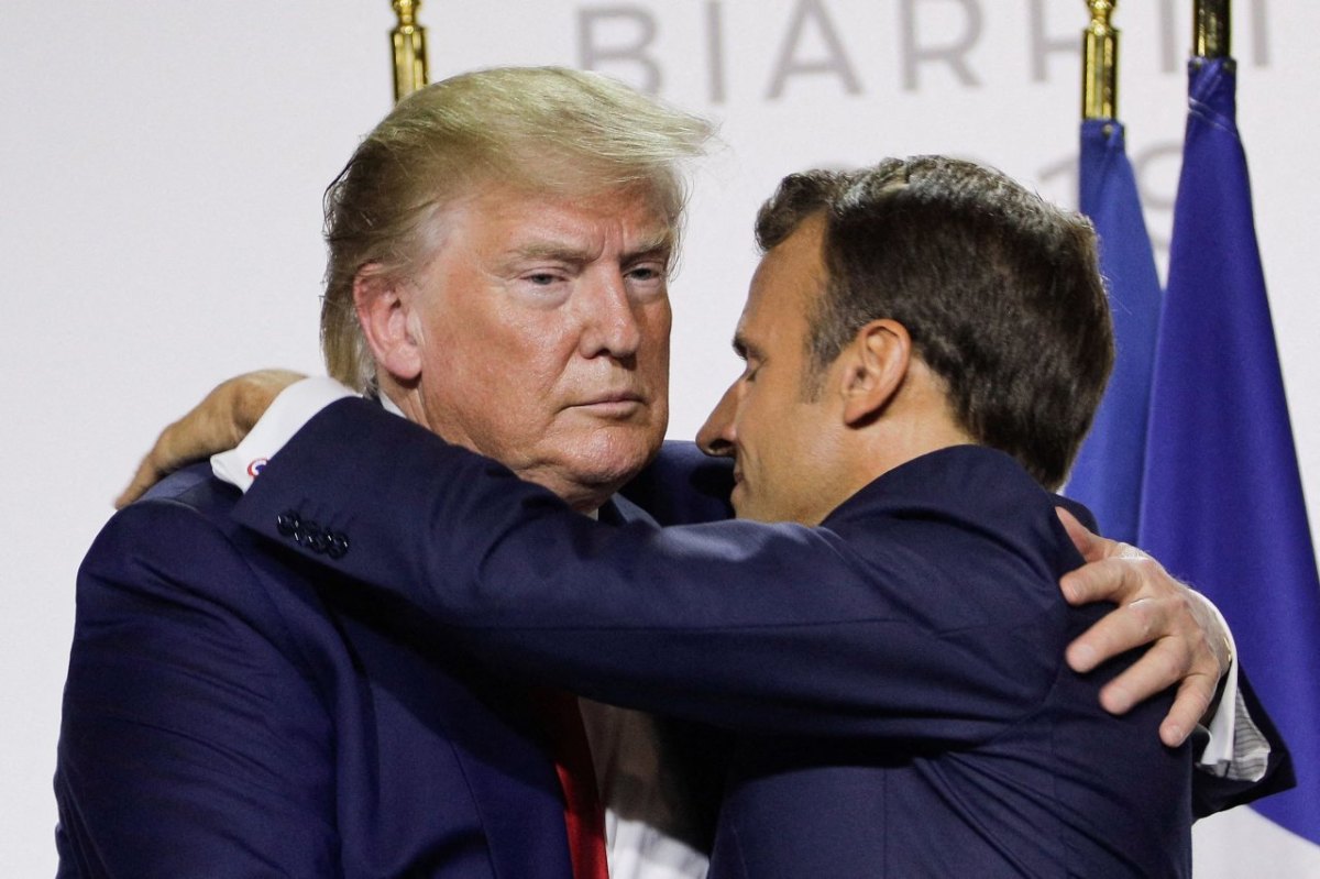 Trump macron info FBI.jpg