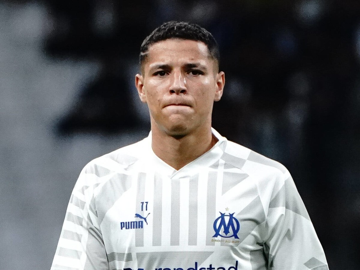 Amine Harit, Marseilles Leihspieler vom FC Schalke 04, schaut bedrückt.