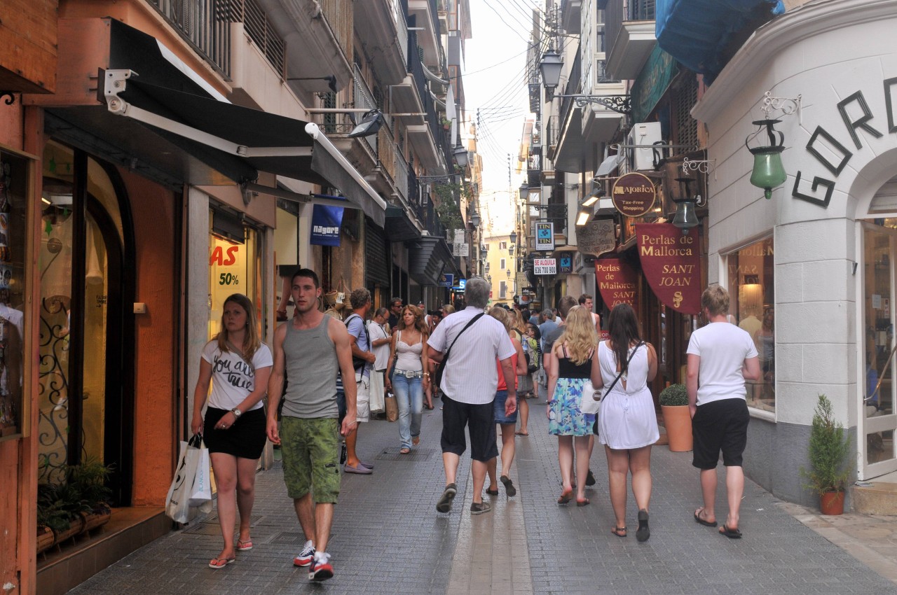 In Palma de Mallorca könnten einige Touristen während ihres Urlaubs eine nasse Überraschung erleben.