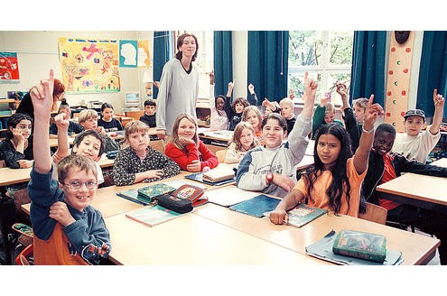 Wegen sinkender Kinderzahlen sollen insgesamt 10 Grundschulzüge gestrichen werden. Die Grundschulen Dilldorf, Ludwig-Kessing und Markscheide werden aufgegeben. Allein daraus erhofft man sich ein Sparvolumen von 2,3 Millionen Euro. Die Hauptschulen Karnap, Bärendelle und andere noch unbekannte Standorte sollen geschlossen werden: Einsparvolumen von 2,5 Millionen Euro. Zudem sollen weitere Pavillons an den Schulen abgerissen werden - damit würden 50?000 Euro gespart. Foto: Remo Bodo Tietz