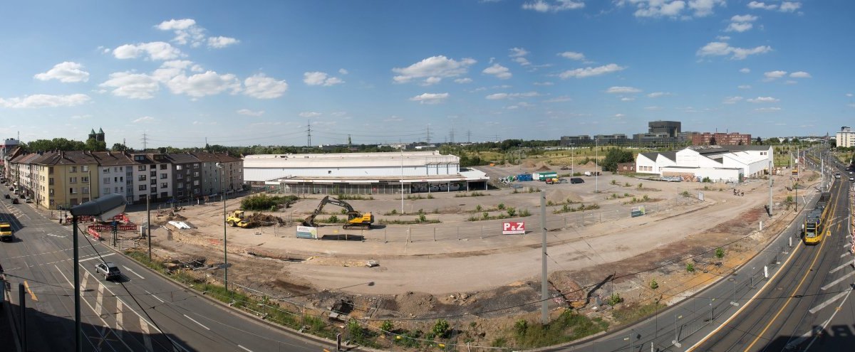 Der ehemaliger Real-Markt an der Altendorfer Straße.jpg