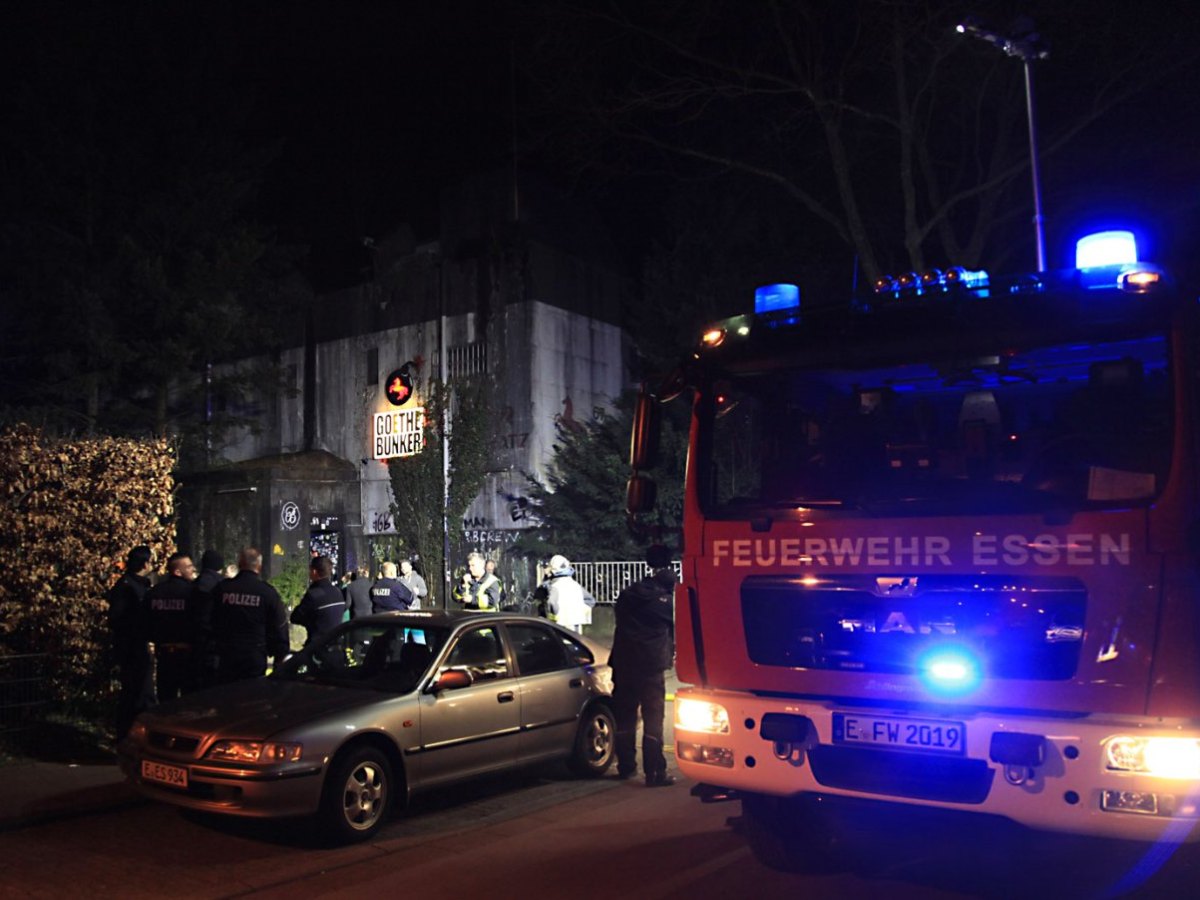 Goethebunker-feuer-brand.JPG