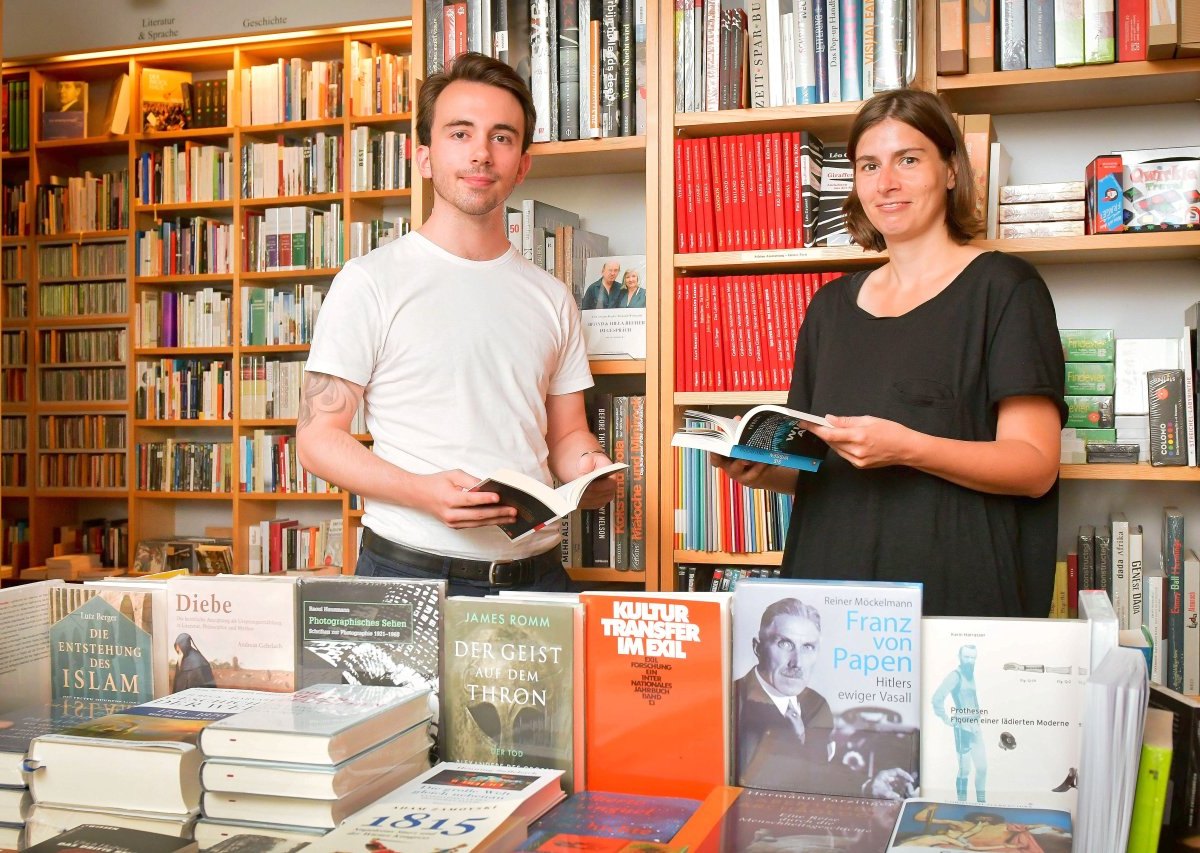 Max Kämper und Sarah Jäger Buchhandlung Proust Essen.jpg